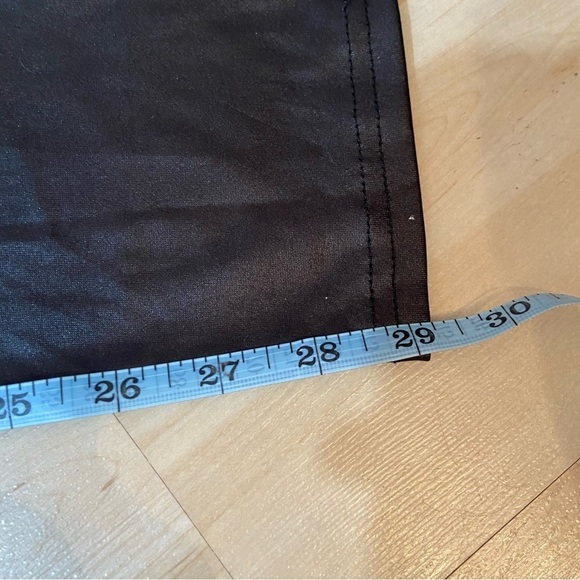 BNWT Boohoo women’s black front  zip wet‎ look leggings in size 6 - Picture 11 of 11